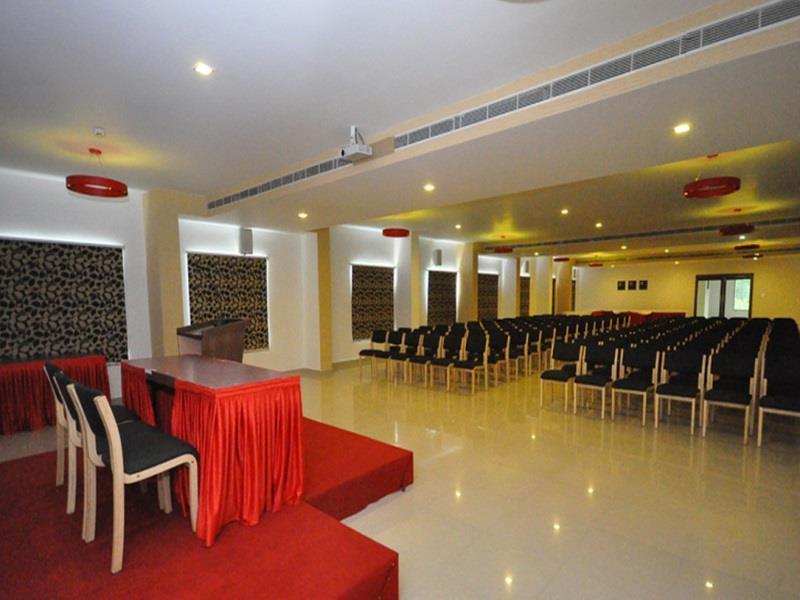 Hotel Hills Park Pathanāmthitta Kültér fotó